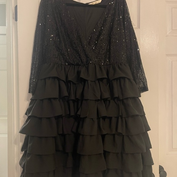 Wayward Fancies Sequined Crepe Ruffle Tier Dress - Never Worn! No tags. - Picture 8 of 11